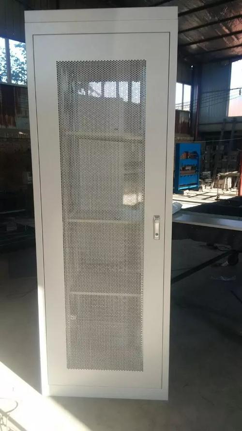 厂家批发网络机柜2米42u计算机网络机柜交换机 通信监控设备机柜相似